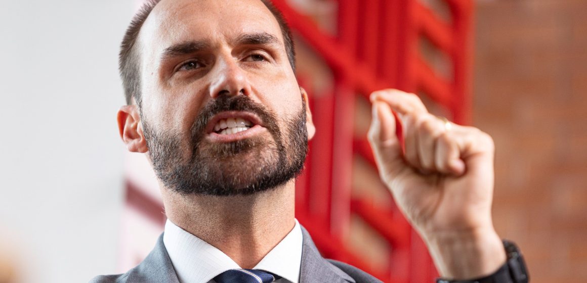 181224-VS-Metropoles-Entrevista-Eduardo-Bolsonaro-037 Oposição Reage: Recurso Contra Impedimento de Eduardo Bolsonaro na Câmara