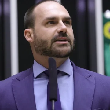 Eduardo Bolsonaro Enfrenta Processo de Cassação no Conselho de Ética: Entenda o Caso